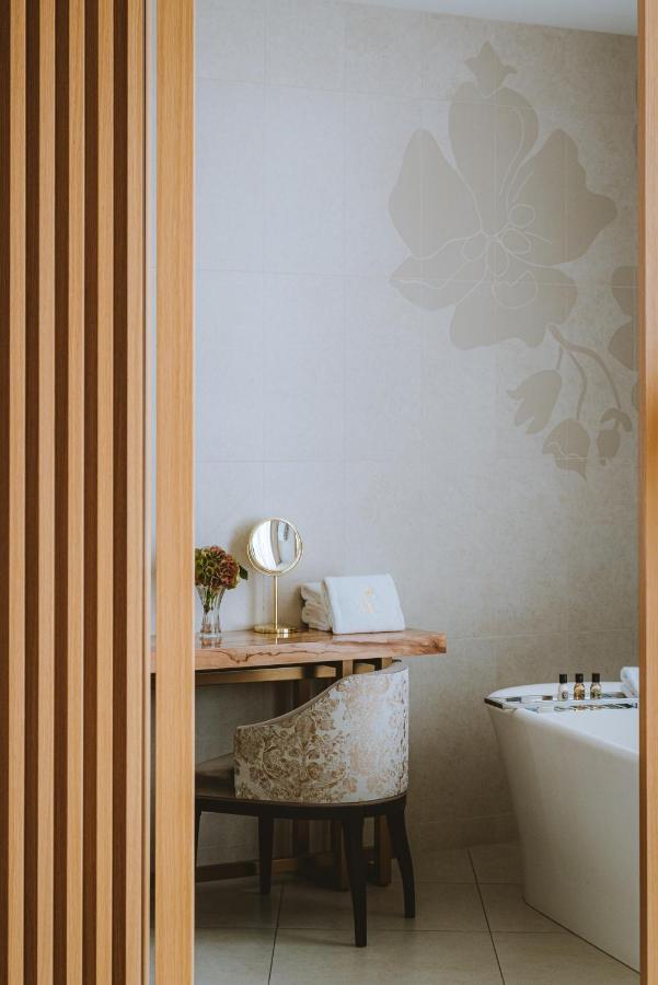 Royal Champagne Hotel & Spa Champillon Екстериор снимка