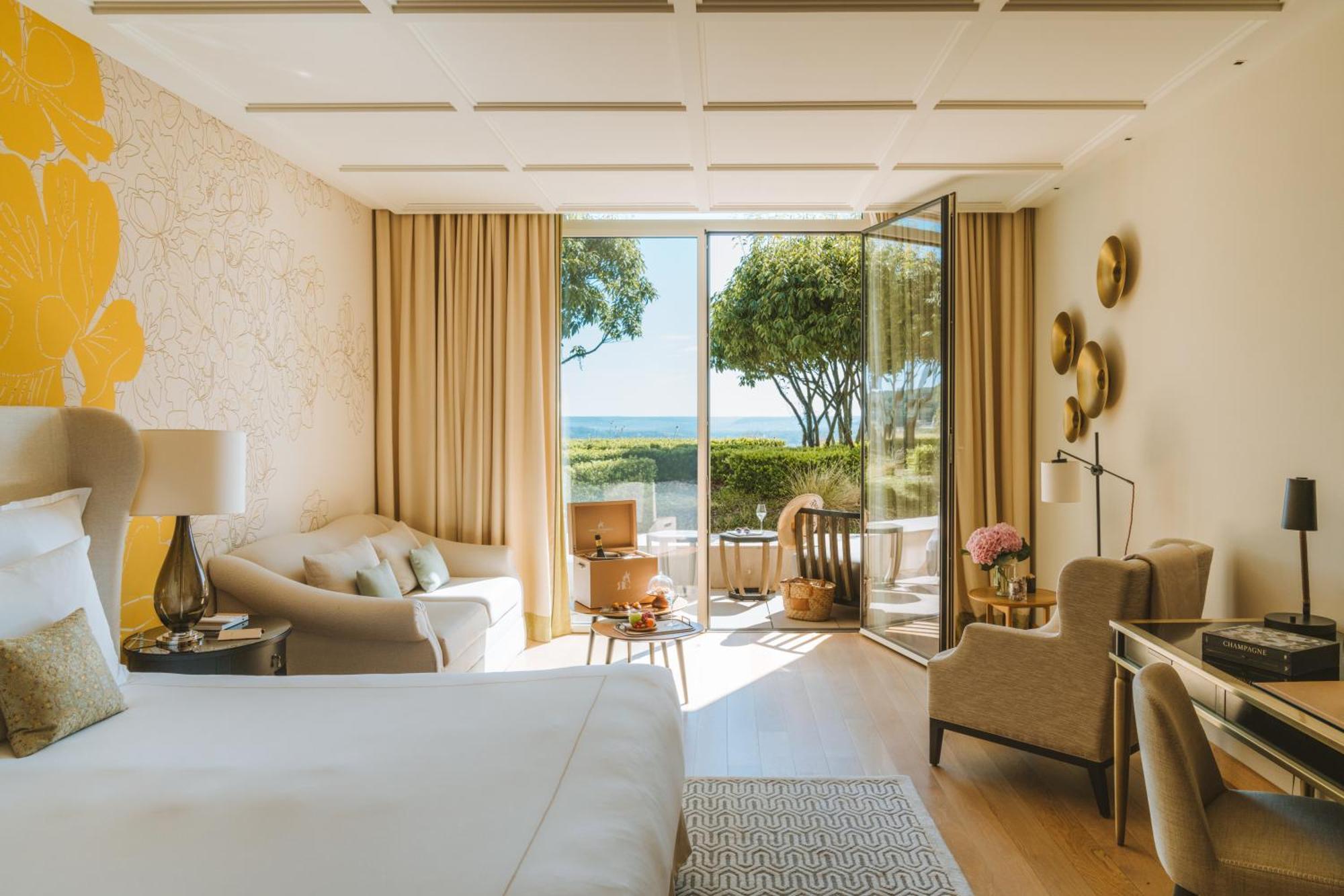 Royal Champagne Hotel & Spa Champillon Екстериор снимка